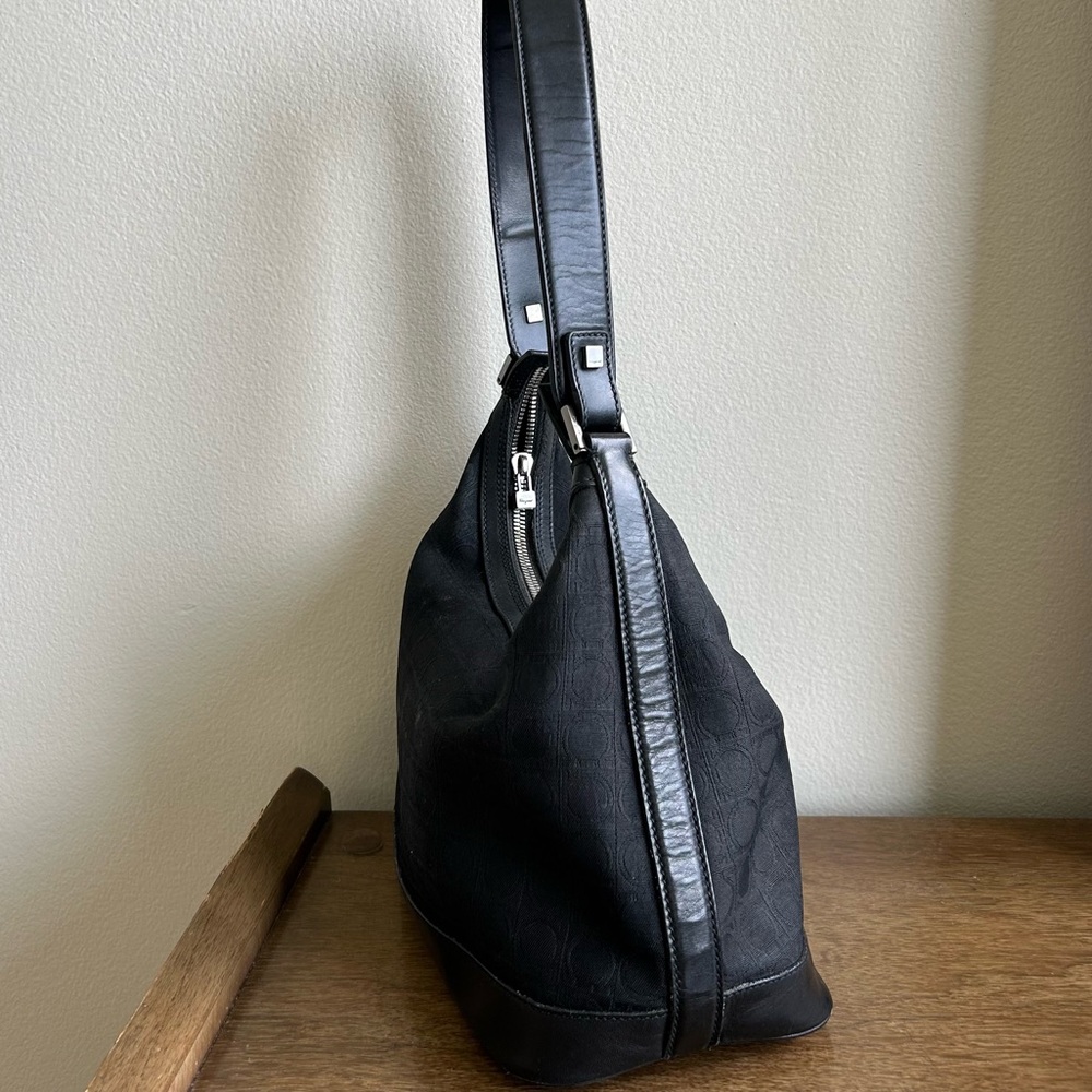 Vintage Salvatore Ferragamo Shoulder Bag | leather and canvas purse - Picture 9 of 12
